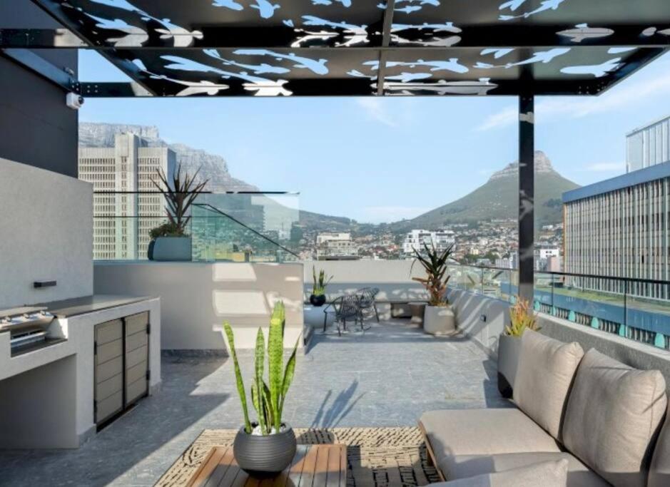 Stylish Apartment *